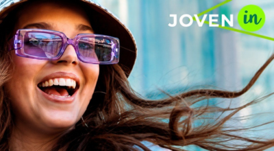 Mujer sonriendo - JovenIn